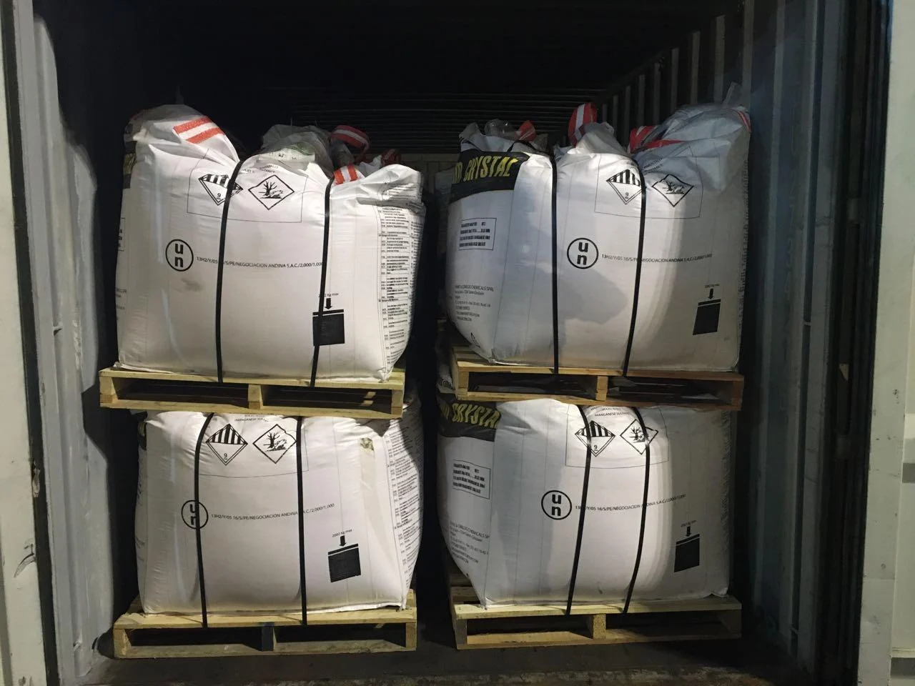 UN-certified NEGASAC Big Bags in a container